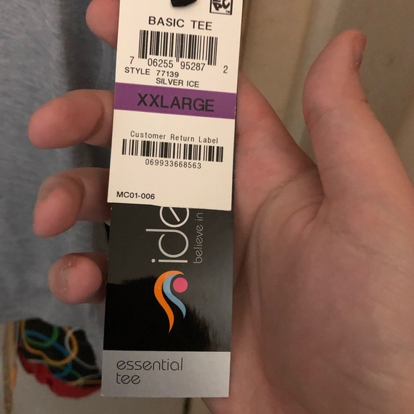 Never warn basic workout tee - Picture 4 of 4